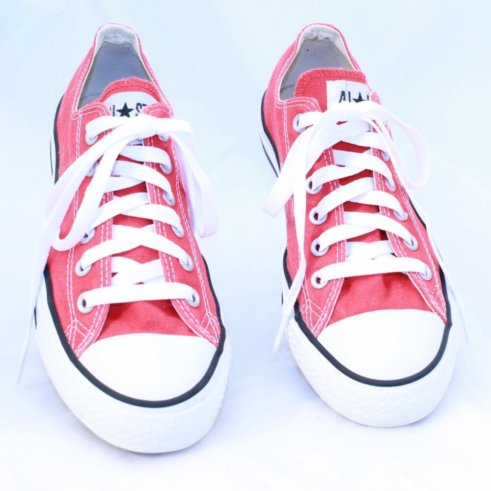 Converse Chuck Taylor All Star Unisex M 6 W 8 Red Low Top Sneakers - M9696